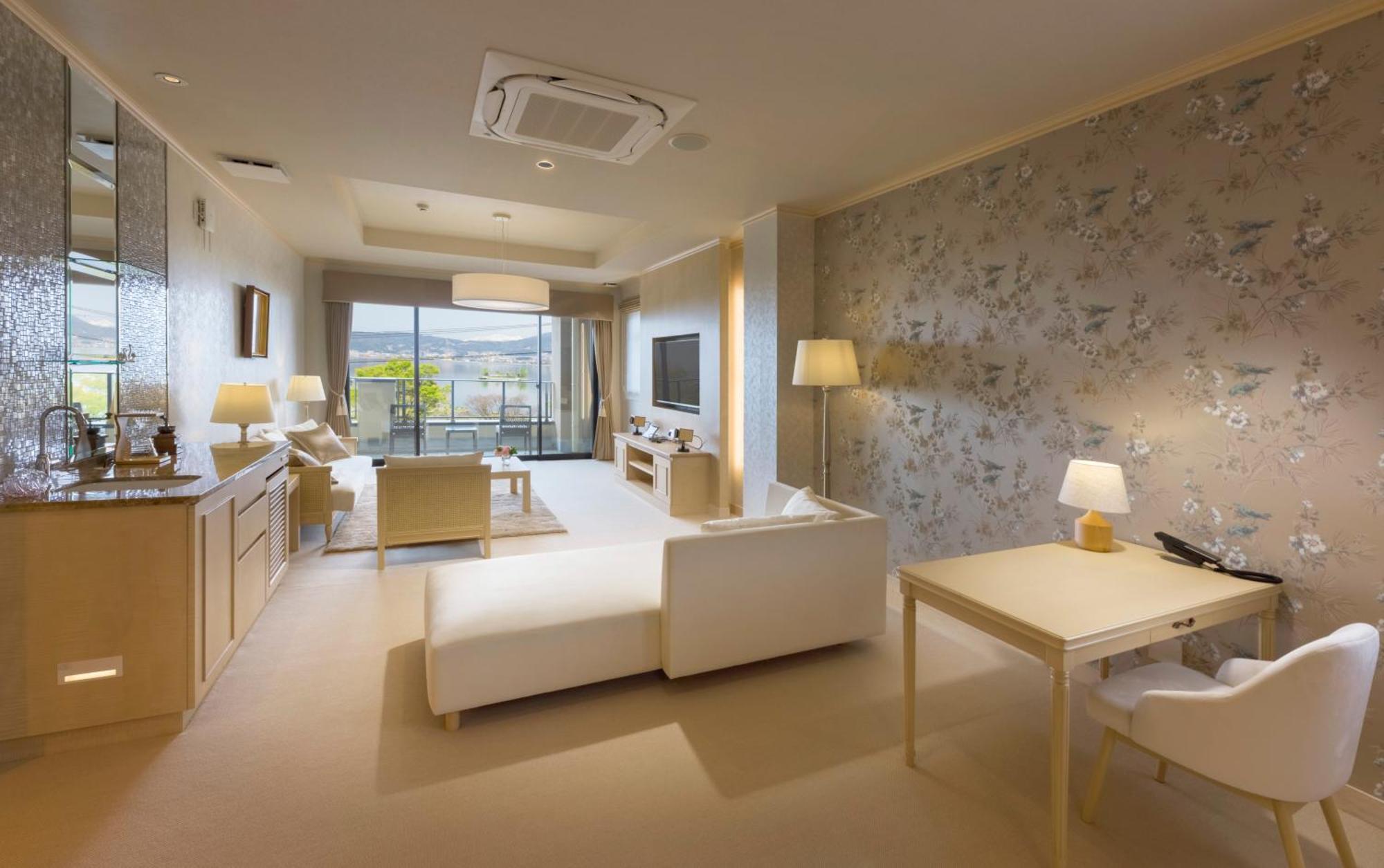 Katakura Silk Hotel Suwa  Eksteriør billede